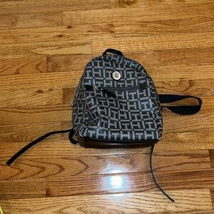 TOMMY HILFIGER BACKPACK PURSE